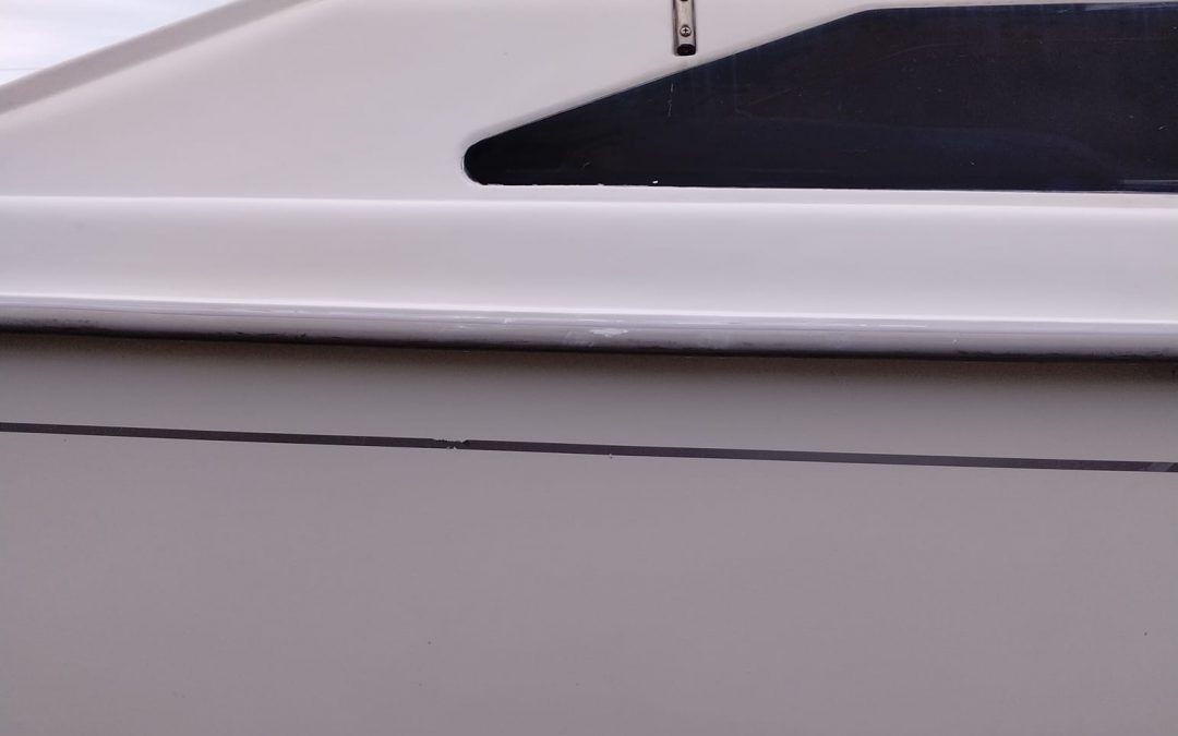 Gelcoat Color Matching on a Sarasota Sailboat